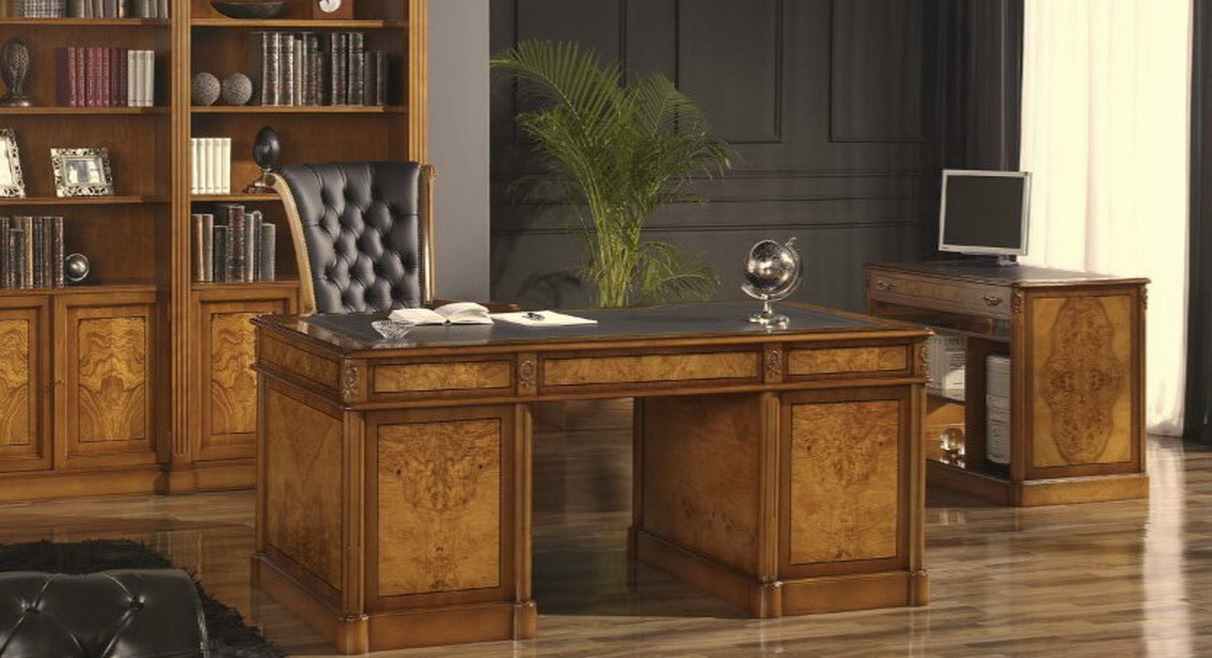 mesa de estilo ingles madera natural barnizada nogal